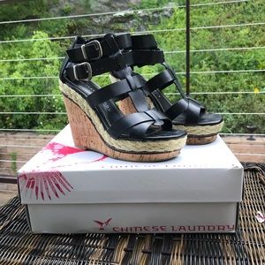 Chinese Laundry wedges